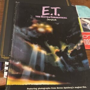 E.T. THE EXTRA TERRESTRIAL STORYBOOK